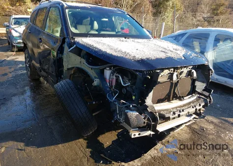 2021 Toyota Highlander Xle z USA, uszkodzony, nr VIN 5TDHZRBH9MS532690